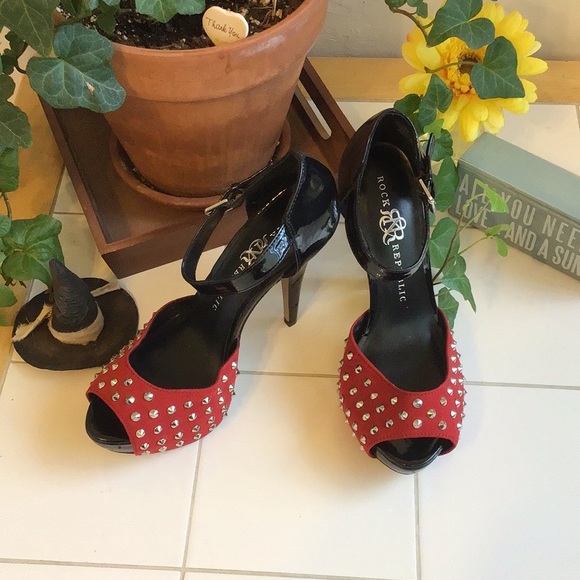 MAY HOST PICK ‘Rock & Republic’ Studded Stiletto Heels - Picture 2 of 9